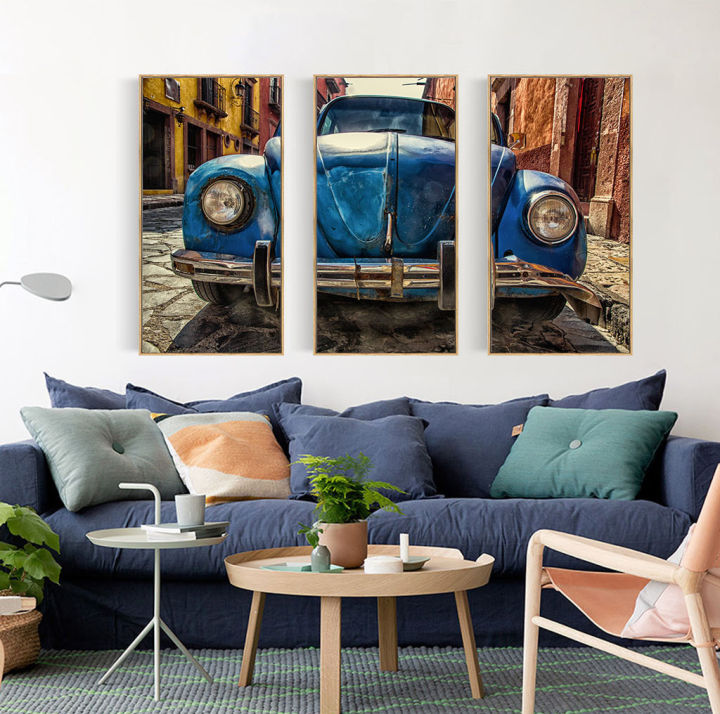 Tranh treo tường xe hơi retro: Với những bức tranh minh họa những chiếc xe hơi cổ điển, không gian sống của bạn sẽ trở nên độc đáo hơn bao giờ hết. Những bức tranh treo tường xe hơi retro sẽ mang đến cho bạn một không gian sống đầy màu sắc và cá tính.