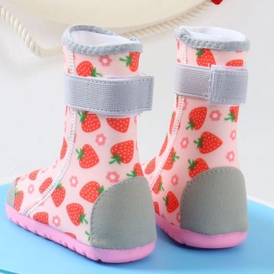 【Ready】🌈 Childrens wading shoes beach shoes baby boys and girls swimming non-slip skin-fitting shoes quick-drying water park drifting soft shoes