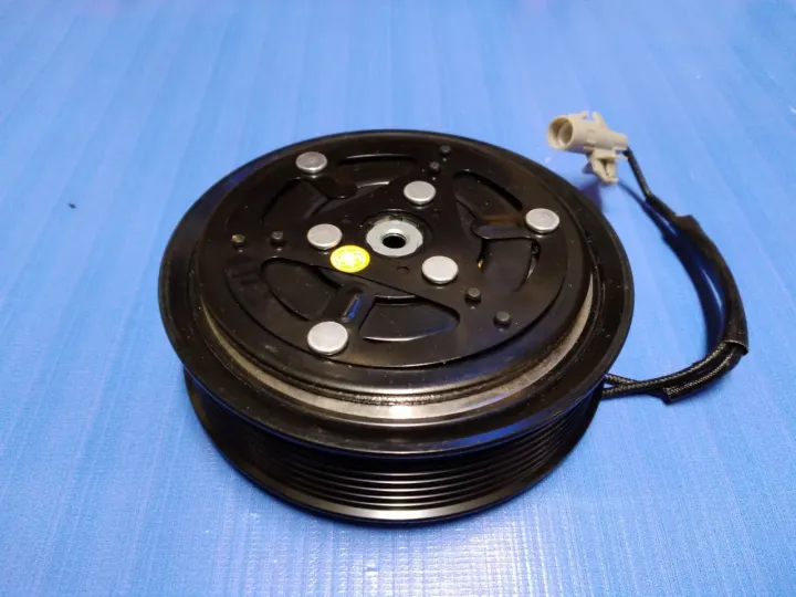 car aircon clutch pulley assembly TOYOTA INNOVA 20052015