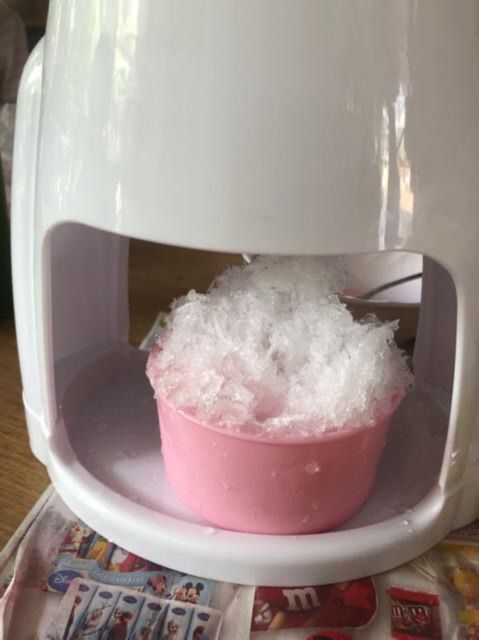 เครื่องทำน้ำแข็งใส-ลดราคาสุดๆ-สีฟ้าสดใส-ทำได้จริง-snow-cone-machine