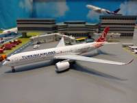 โมเดลเครื่องบิน 1:400 Turkish Airlines A350-900 TC-LGH 400th Aircraft [P4526]