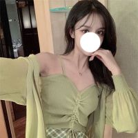 เสื้อผ้าแฟชั่นสำหรับสุภาพสตรี Small pure and fresh and new dress skirt suits summer fashion avocado green cardigan draw string condole belt vest plaid skirts