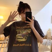 เสื้อยืดแขนสั้นคอกลมพิมพ์ลายแนวสตรีทฮิปฮอปย้อนยุคที่สวยงามทันสมัยอเมริกันสำหรับฤดูร้อนเสื้อยืดคู่รักทรงหลวมเข้ากับทุกชุดเสื้อขนาดใหญ่