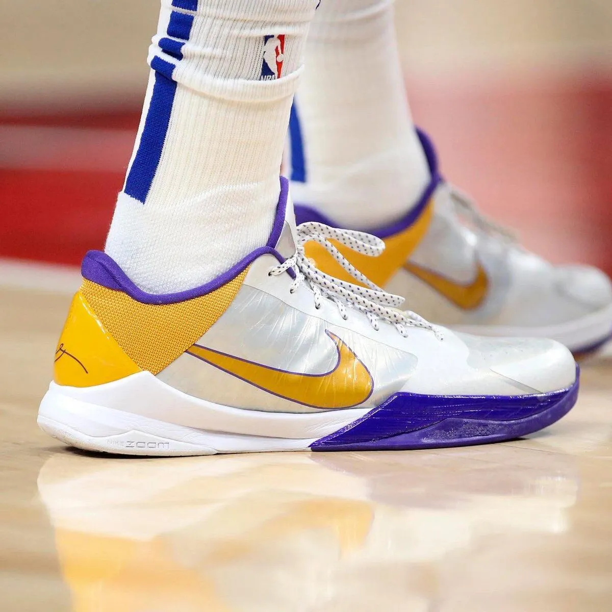 Giày bóng rổ Nike Kobe 5 