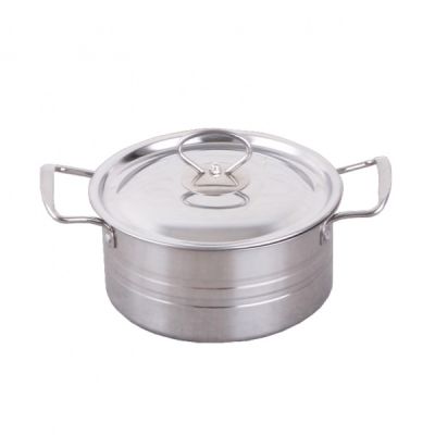 Stainless steel pot with lid