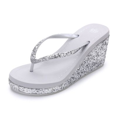The new 2023 cross-border trade cool slippers female diamond wedges stop slippery outside wear beach sequins high-heeled flip-flops