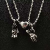 Alloy Astronaut Magnetic Heart Pendant Couple Necklaces For Women Men Lovers Best Friend Pendant Necklace Jewelry Gifts 2/1pcs