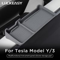 For Tesla Model3 Modely Instrument Panel Silicone Storage Pad Can Be As Phone Holder Anti-Slip Mat Car Interior Accessories 2023