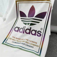 Adidasˉnew มีชีวิตชีวาเสื้อยืดคู่อย่างเป็นทางการฤดูร้อน,เสื้อยืดคอกลมผ้าฝ้าย100% โอเวอร์ไซส์ลำลองสีสันสดใสสะท้อนแสงพิมพ์โลโก้เสื้อแขนสั้นชนิดไม่จำกัดเพศกีฬา