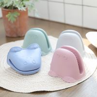 Cartoon Silicone Gloves Anti-scalding Oven Gloves Heat Resistant Kitchen BBQ Gloves Tray Pot Dish Bowl Holder Oven Mitts Clip