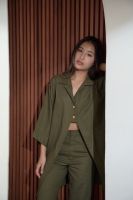 FABLAB DUNNE Olivia Midi Shirt (olive) เสื้อเชิ้ตสไตล์มินิมอล