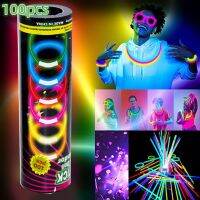 100Pcs Party Fluorescence Light Glow Sticks Decor สร้อยข้อมือสร้อยคอ Neon สำหรับงานแต่งงานหน้าแรก Party Bright สีสัน Glow Stick