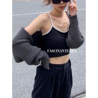 Fascinante.bkk - knitted sleeve crop top