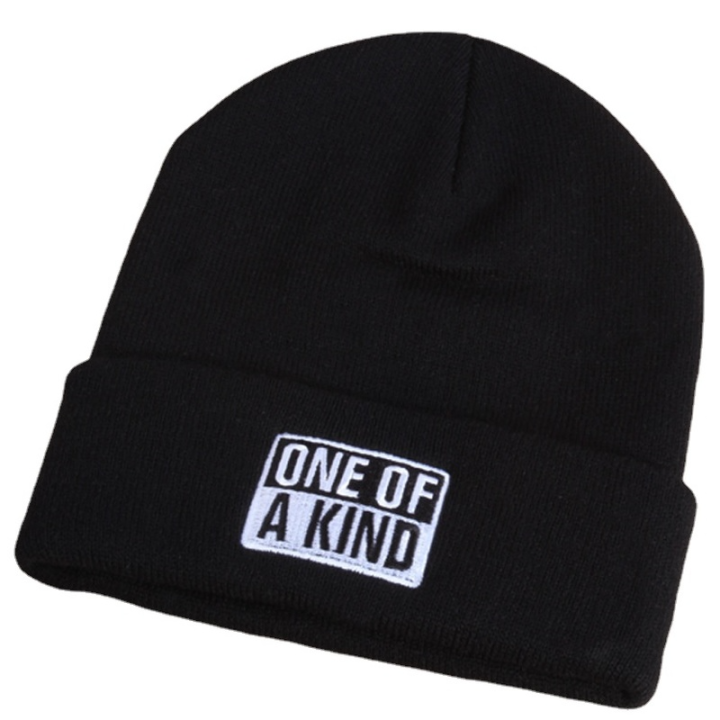 popular-fashion-winter-knit-hat-outdoor-men-women-fold-cuff-black-white-one-of-a-kind-letter-embroidery-beanie-hat-skullies-caps