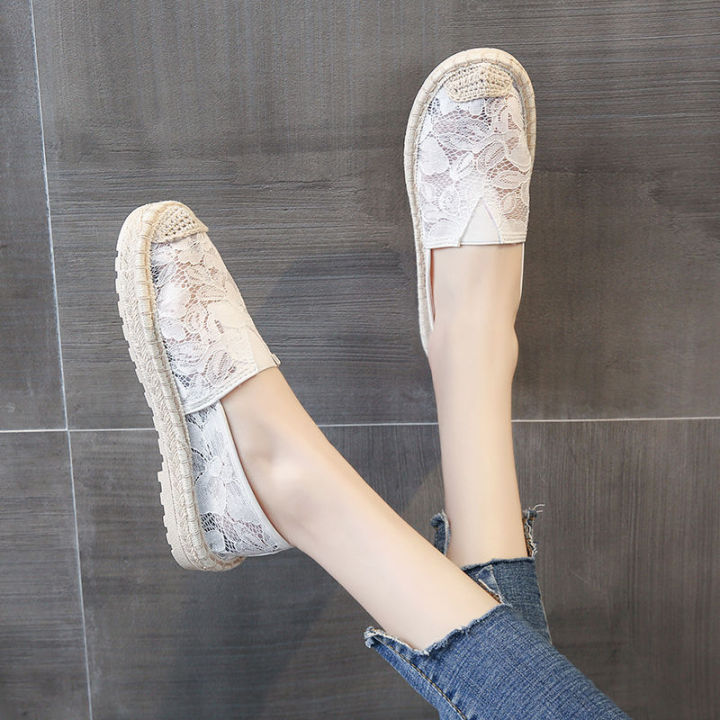 รองเท้าชาวประมงหญิงสไตล์ชาแนล-2023-ฤดูร้อนสไตล์ใหม่ลูกไม้ตาข่ายระบายอากาศทอพื้นนุ่มเหยียบรองเท้าขี้เกียจ