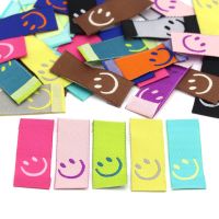 50Pcs Smile Handmade Tags Candy Color Cotton Clothes Labels Embroidery Hand Made Tags For Baby Clothes Garment Accessories Stickers Labels