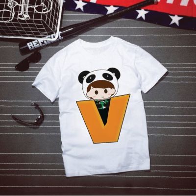 เสื้อยืดตัวอักษรภาษาอังกฤษน่ารักๆ ตัว V การ์ตูนชาย