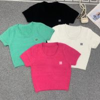 2023 new miu miuˉ Knitted Shirt Short Sleeve Womens T-shirt Slim Slim Pullover Sweater Sweet Top Round Neck Spring Dress