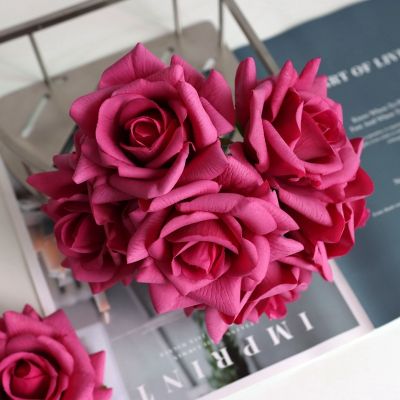 ดอกกุหลาบยางเทียมเพิ่มความชุ่มชื้นจากร้านดอกไม้ {AYIQ} ของแท้ช่อดอกไม้ประดิษฐ์สำหรับงานแต่งงานดอกไม้ประดิษฐ์ตั้งโต๊ะสำหรับระเบียงสวนในบ้าน