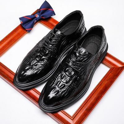รองเท้าชุดสีดำลำลองสำหรับผู้ชายใหม่ปลายแหลมพิมพ์ลายจระเข้ระดับไฮเอนด์ฤดูใบไม้ร่วงธุรกิจ Sp