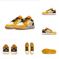 Best Sale『Original』 NK* A J 1 Low "Taxi-" Fashion Basketball Shoes รองเท้าผู้ชายและผู้หญิง รองเท้ากีฬา เหลืองขาวดำ Size:36-46