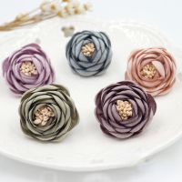 Korean Fabric Flower Brooch Collar Pins Shawl Scarf Buckle Corsage Fashion Jewelry Lapel Pin Brooches for Women Accessories