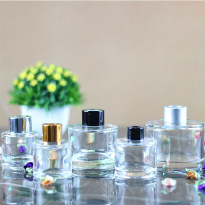5pcslot 50ml100ml150ml200ml Clear Round Empty Reed Diffuser Glass Bottles with SilverGoldBlack Caps and Plastic Stoppers