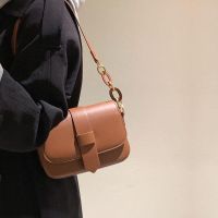 High-end summer small bag female 2023 new retro simple fashion semi-circular saddle bag shoulder Messenger 【BYUE】