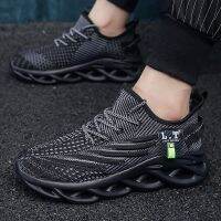 Men Running Shoes Lace Up Outdoor Mesh Breathable Reflective Outdoor Jogging Sneakers Men Sports Zapatillas Anti-Slip Footwear