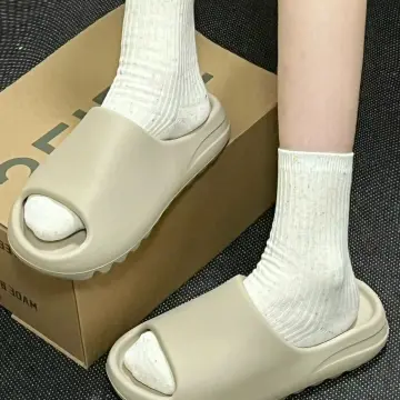 Kanye west slipper on sale shoes