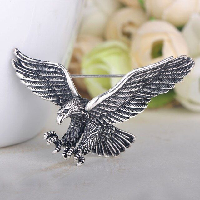 latest-retro-design-falcon-brooch-mens-womens-personality-charm-party-prom-matching-jewelry