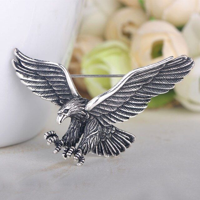 vintage-animal-flying-eagle-brooch-pin-for-men-women-trendy-casual-clothing-wearing-jewelry