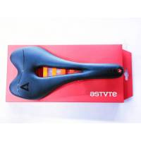 เบาะจักรยาน ASTUTE รุ่น SKYLITE Carbon VT รางคาร์บอน กว้าง 135 MM. (สินค้ามือหนึ่ง)