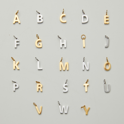 Bemet Minimal alphabet pendant 02 (เฉพาะจี้)