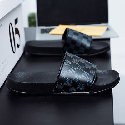 【CC】▤  Slippers for Men Luxury Man Beach Sandals Non-slip Flat Shoes Flip Flops Sandalette Homme Mens Sandal