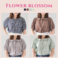 เสื้อรุ่น Flower blossom เสื้อคอปกบัวแขนตุ๊กตาผ้าลายดอกไม้เล็กๆน่ารักมาก ใส่เที่ยว ใส่ทำงานตัวเดียวจบ ฟรีไซส์อก 36"