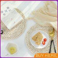 BUY HERE  แผ่นรองหม้อสานจากต้น กก วัสดุธรรมชาติ ที่รองจาน รองแก้ว สานทรงกลม Corn husk woven placemat