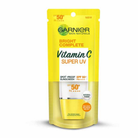 GARNIER SKIN NATURALS LIGHT COMPLETE การ์นิเย่ สกิน แนทเชอรัลส์ ไลท์ คอมพลีท ซุปเปอร์ ยูวี เอสพีเอฟ 50+/ พีเอ++++ แนทเชอรัล คัลเลอร์