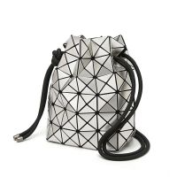 Issey Miyake New Japanese stars same geometric rhombus bag drawstring drool bucket bag one-shoulder cross-body folding small bag