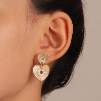 [COD] and ins diamond love earrings ethnic style old texture heart-shaped retro