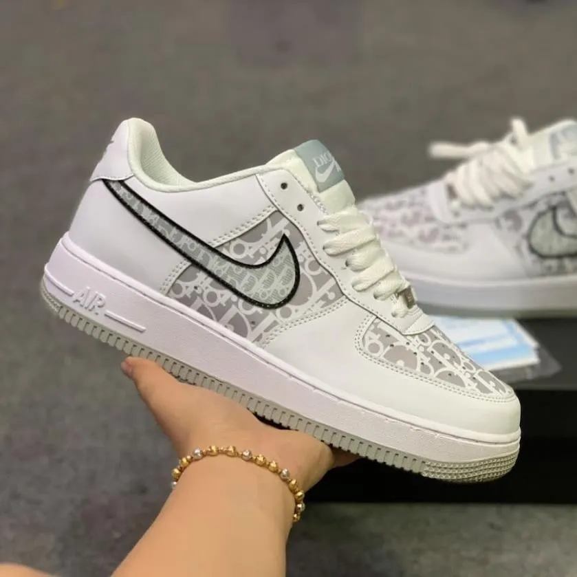 Jordan x Dior Air Jordan 1 Low Sneakers  Farfetch