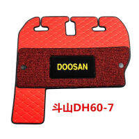 Doosan อะไหล่พรมห้องโดยสารพรมเช็ดเท้าสีแดง DH60 DH55 DH150 DH220/DH225/300-5-7-9C พรมเช็ดเท้า