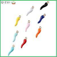 QIZUI 20pcs โลหะผสมอัลลอยด์ ต่างหูทำเสน่ห์ 20ชิ้นค่ะ เสน่ห์พริกพริกไทย งานฝีมืองานประดิษฐ์ เสน่ห์พริกไทยร้อน จี้สร้อยคอ