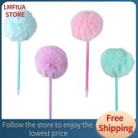 LMFIUA STORE ปากกาลูกบอกขนปุยสีเขียวปากกาตุ๊กตาน้ำเงินชมพูฟ้าหมึกเจลเพื่อนร่วมงานพลาสติกมาการองปากกาลูกลื่นสำหรับสำนักงาน