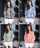 P0701 เสื้อcottonญี่ปุ่นเกรดพรีเมี่ยม เนื้อผ้านิ่ม มีความนุ่ม มาพร้อมลายสวยๆทั้งตัว เสื้อแต่งด้วยแถบลูกไม้สีเดียวกับเสื้อ ด้านหลังมีกระดุมสวมใส่ง่าย อก 44"