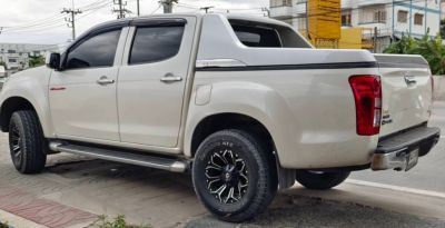 โรลบาร์ไฟเบอร์ CB-773 แครี่บอยสีขาวมุข สำหรับ Isuzu Dmax 2012-2019 *4 ประตู* สินค้ามือ2 (สั่งทำสีได้)