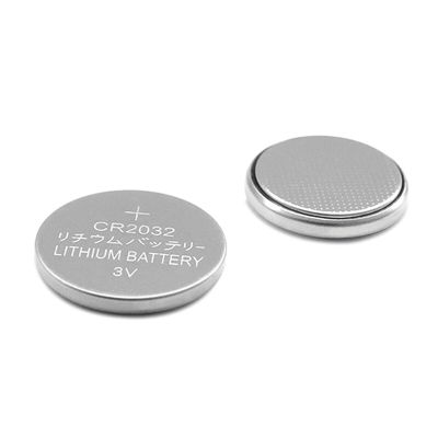：“{—— CR2032 Battery 3V Lithium Battery Coin Cell Batteries 5 Pack Used For Tuners 83XB