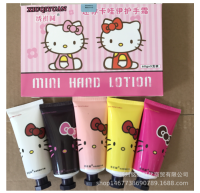 ครีมทามือ คิตตี้ hand cream kitty พร้อมส่งทันที มีกล่อง Box set กลิ่นหอมอ่อนๆ เนื้อครีมละเอียดแห้งไว ชุ่มชื้นนุ่มเนียน