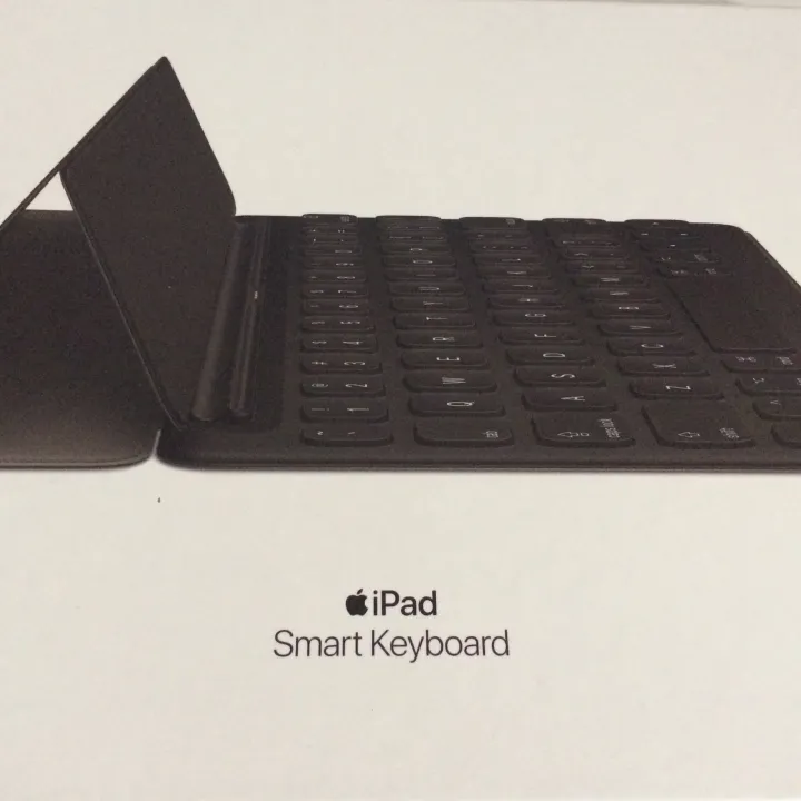 Smart keyboard apple original new! Lazada