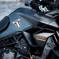 Triumph MOTO สติ๊กเกอร์รถจักรยานยนต์สติกเกอร์ติดถังน้ำมัน Triumph3D กาวนุ่มดัดแปลงโลโก้รถแบบคลาสสิก